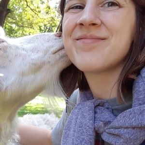 Meet your Posher, Avery